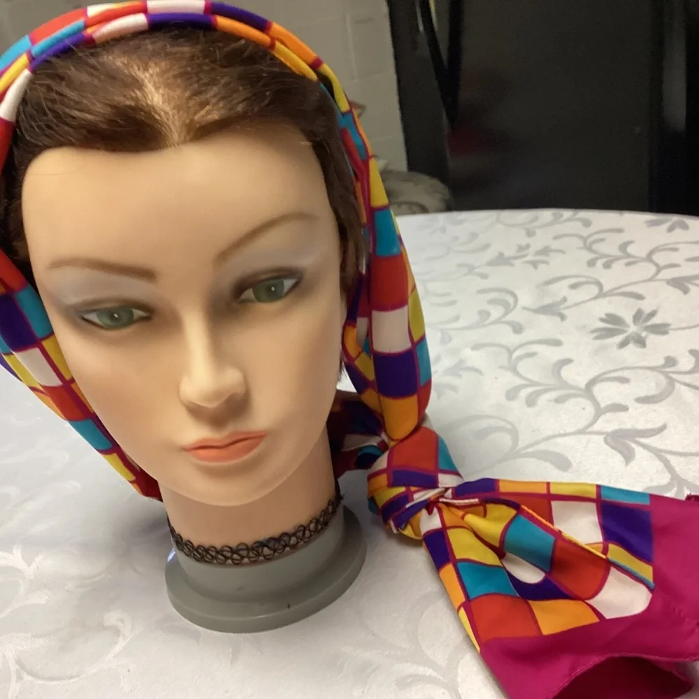 Color, BLOCK vintage scarf so cute - Picture 6 of 6